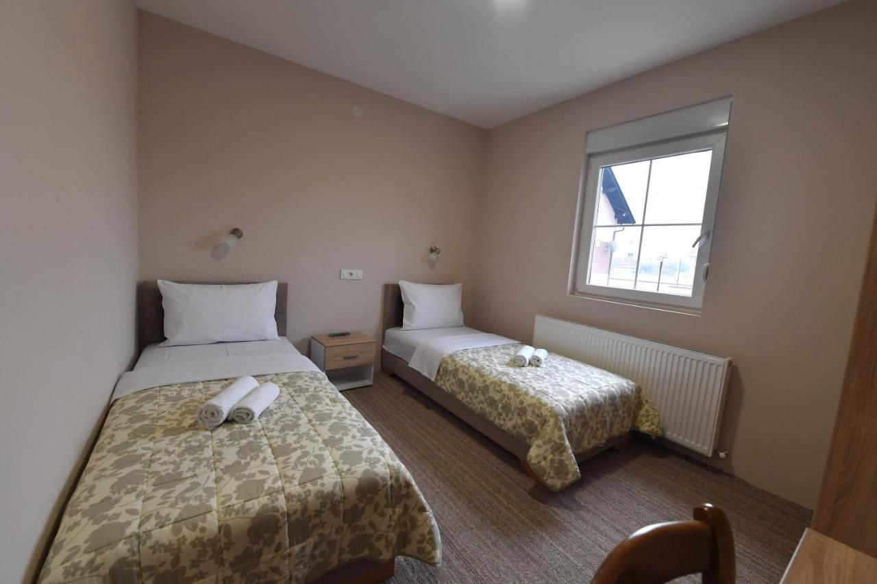 Olimp Motel Kraljevo Eksteriør bilde